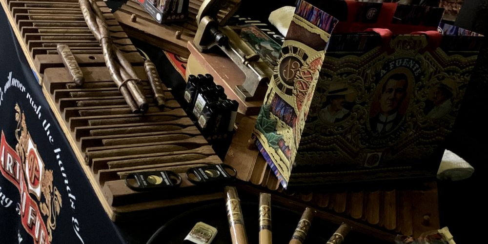 Exploring the Flavors of To' Makao Cigars_ Maduro vs Habano